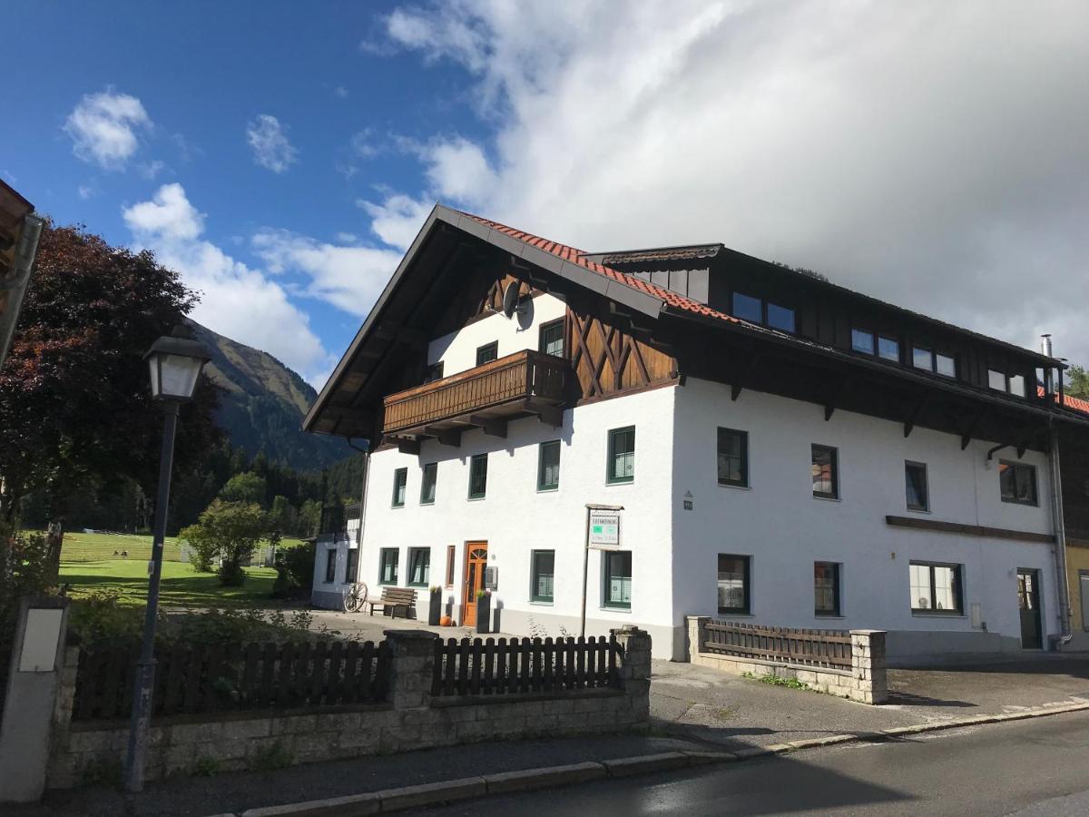 Pony-Ziegen-Hasen-Ranch Bichlbach Apartment ภายนอก รูปภาพ